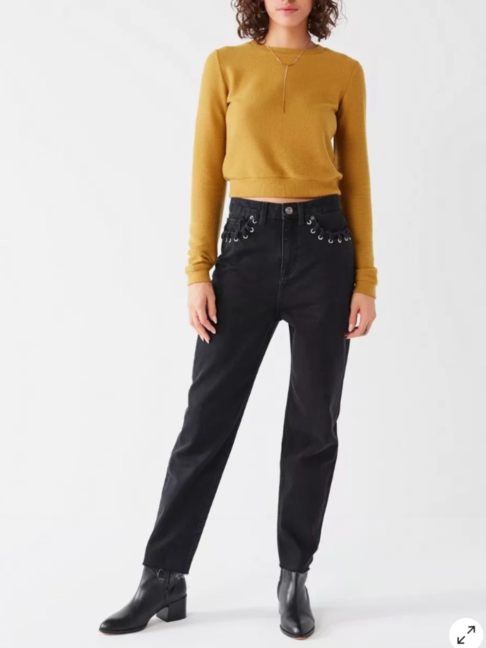 BDG Mom Jean - Black Whipstitch - Size 26